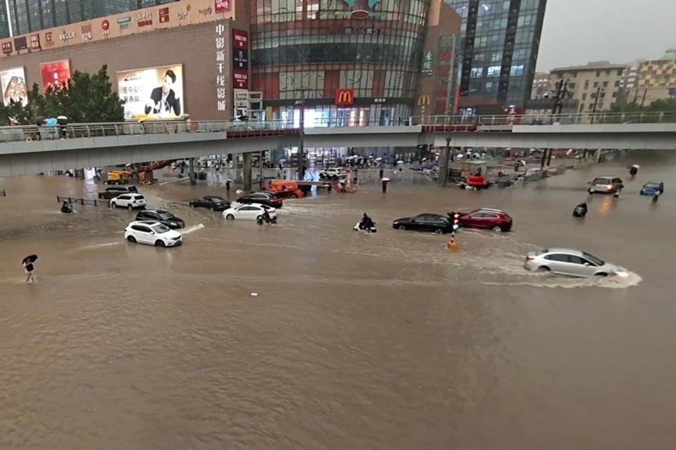 Aguaceros e inundaciones dejan al menos 25 muertos en China featured image