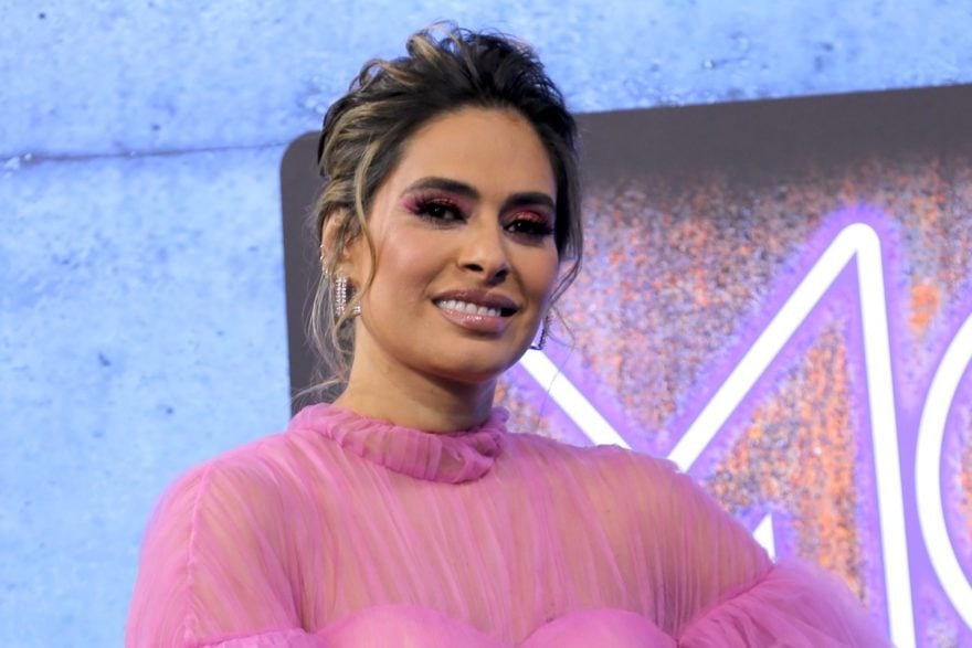¡Piernona! Galilea Montijo aparece en bikini a sus 48 años y tiene abdomen de lavadero (FOTOS)
