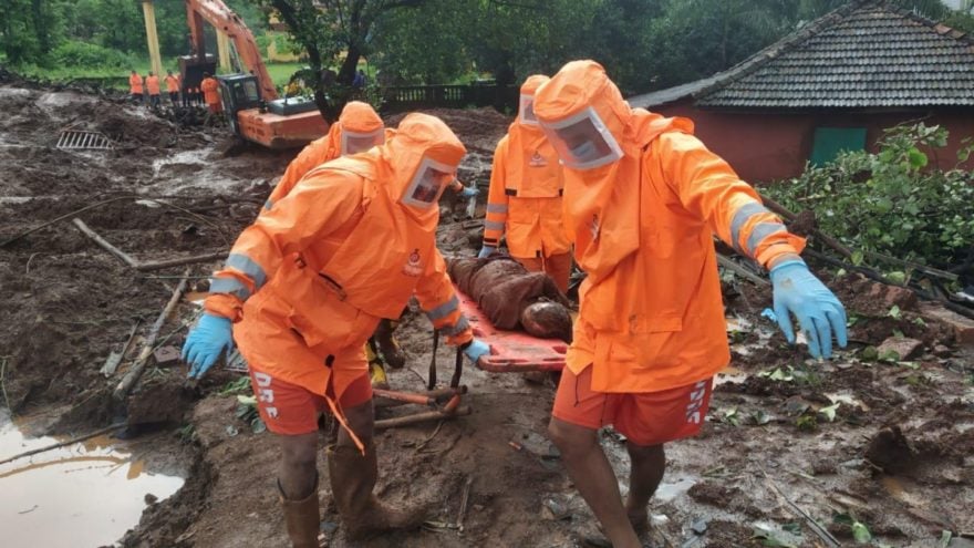 Actriz devastada por muerte de su amiga en aterradora caída de rocas (Video)