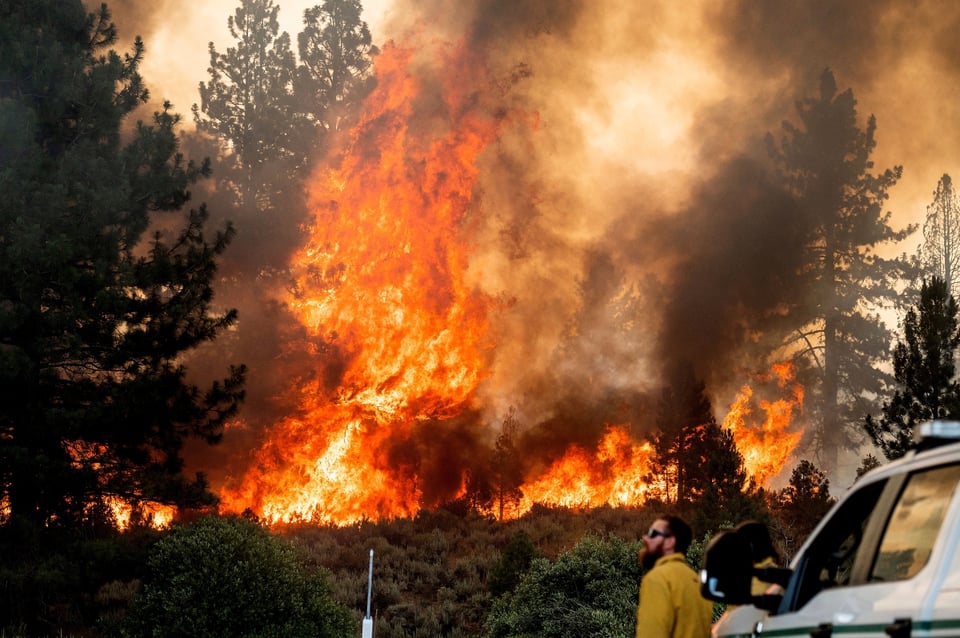Ordenaron evacuaciones por voraz incendio al norte de California