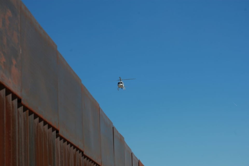 Murió inmigrante mexicano al caer del muro fronterizo en Texas featured image