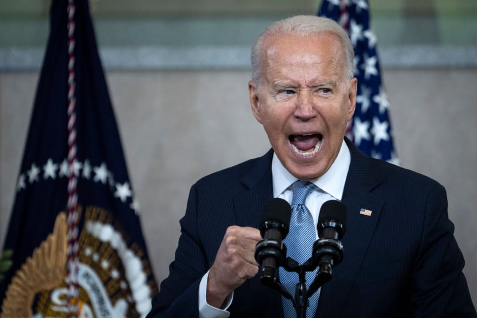Biden presenta plan que beneficiará a millones de inmigrantes indocumentados featured image