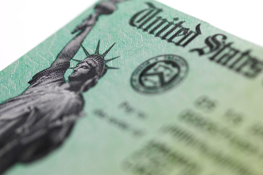 Cheques de $12,200. IRS confirma quiénes podrían recibir cuantiosa suma solo por cumplir un requisito