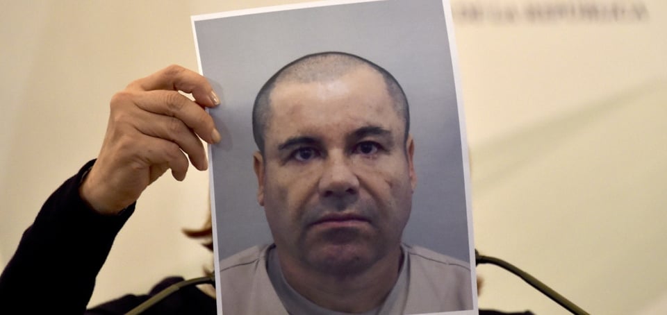 Revelan que El Chapo Guzmán escapó desnudo con su amante una vez featured image