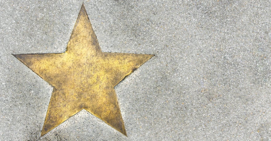 Angélica Vale le dedica su estrella a México