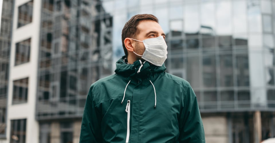 Estados Unidos se plantea que los vacunados vuelvan a usar mascarilla featured image