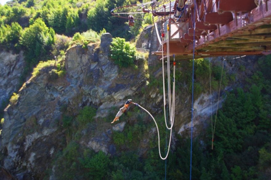 Murió hispana en salto de ‘bungee’ y el trágico accidente quedó grabado