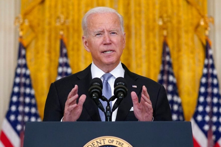 Crisis en Afganistán: Biden anuncia $500 millones para refugiados y migrantes y el Talibán ofrece «amnistía»