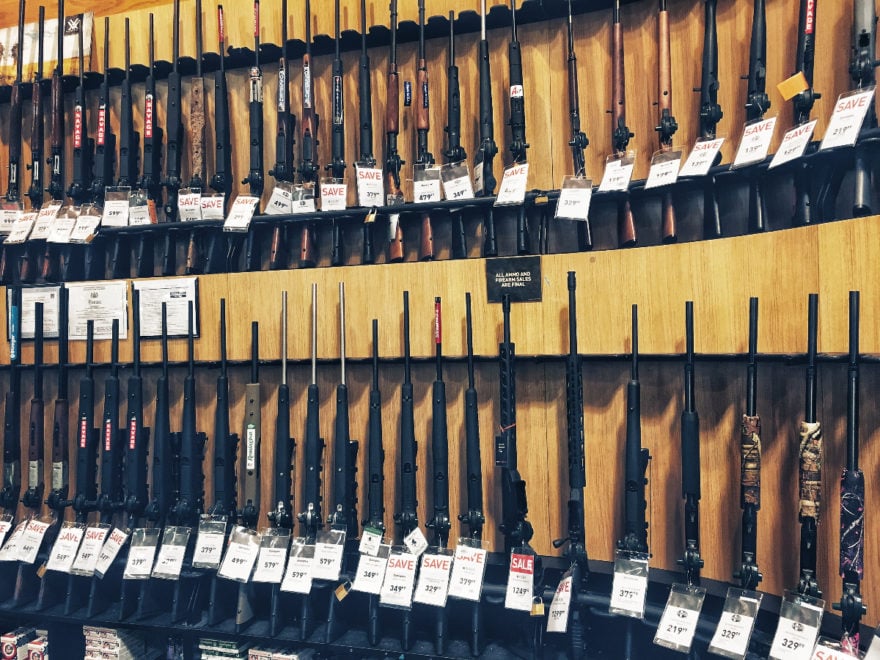 Corte de EEUU admiten demanda de México  contra empresas de armas