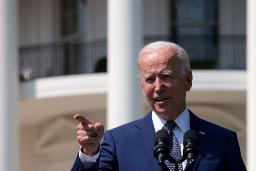 Biden rompe el silencio sobre la reforma migratoria y lanza petición