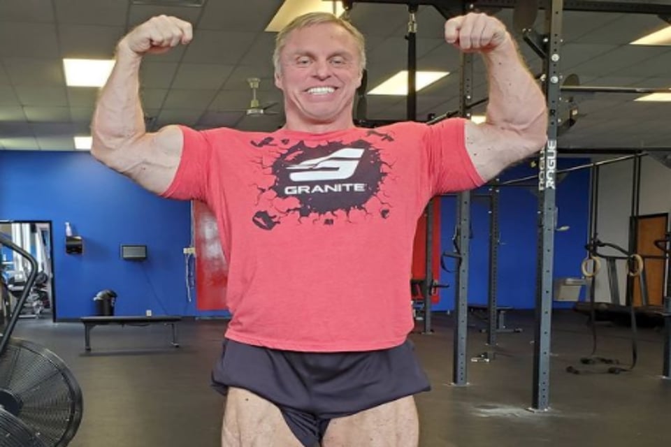 ¡Muere de forma inesperada! Luto en los deportes por el fallecimiento del famoso fisiculturista John Meadows (FOTOS) featured image