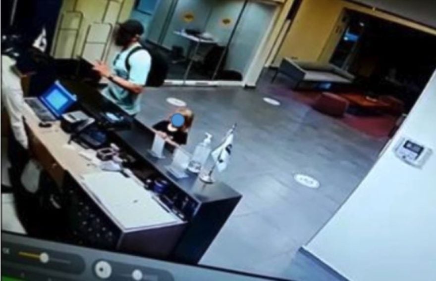 Mató a puñaladas a sus dos hijos en México y lo atraparon al entrar a EEUU