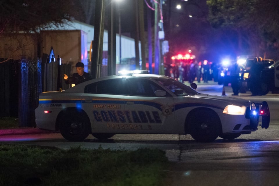 Acusan a Martín Cruz y Ricardo Matilde por violar y asaltar a una mujer en Texas