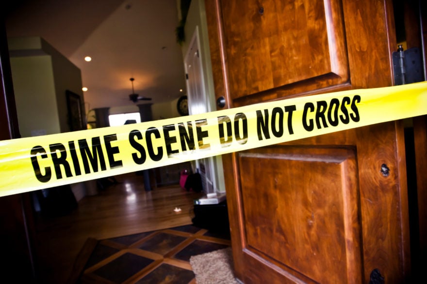 Mujer escondió el cuerpo de su madre para seguir cobrando su seguro