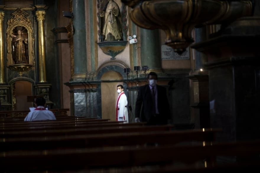 Hija de pastor deja la iglesia, abre cuenta de OnlyFans y ahora vive en una mansión
