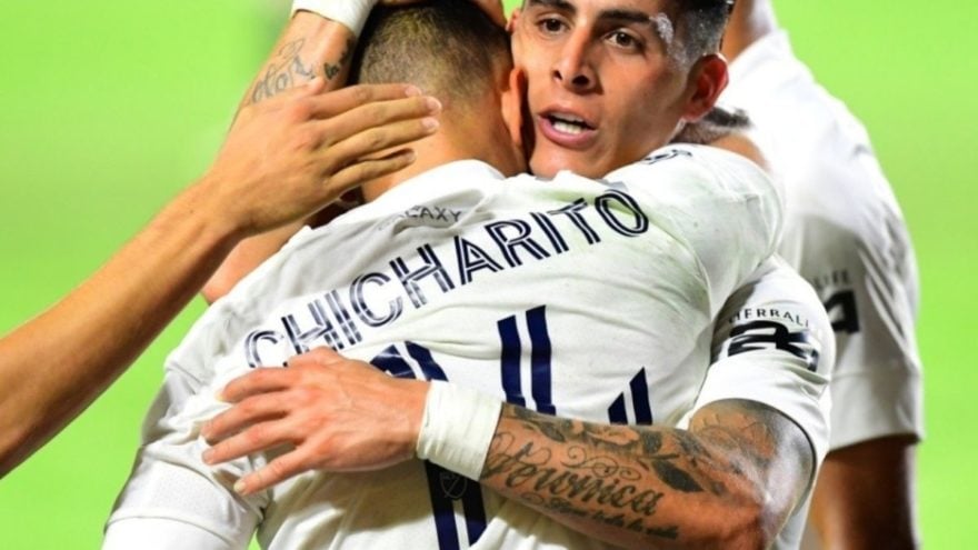 Chicharito Hernández regresaría hasta septiembre