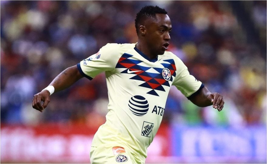 Renato fue perdonado por el América después de golpear a su esposa