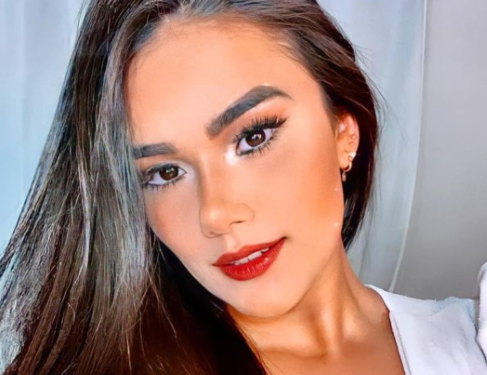 Muere reina de belleza de 21 años en medio de una cirugía 
