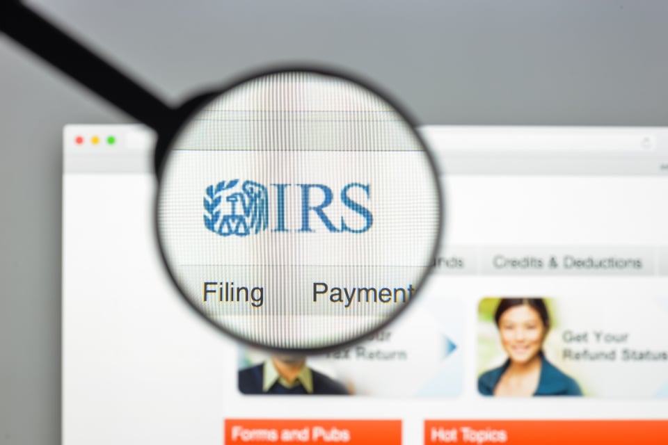 ¡No las tire! Dan a conocer el beneficio de las cartas del IRS