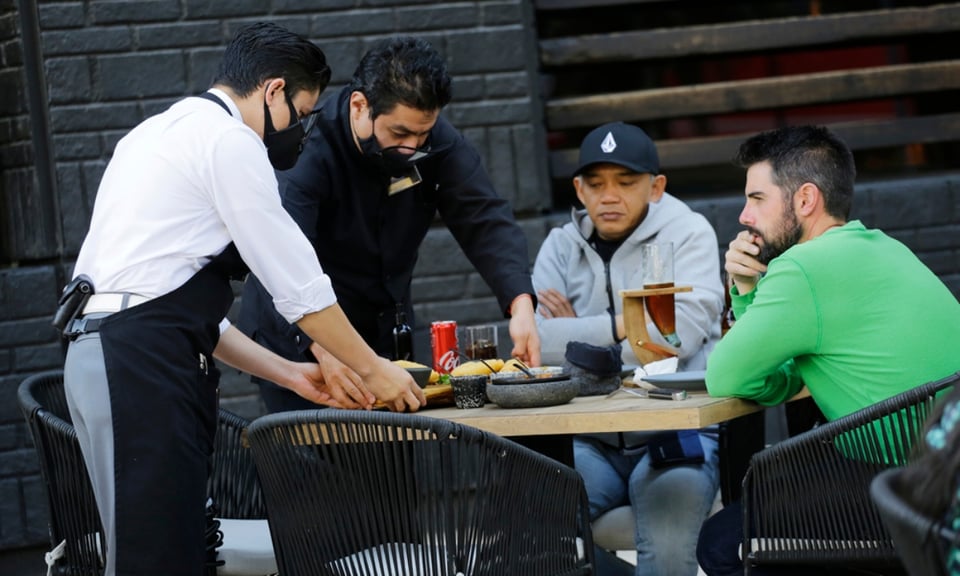 ULTIMÁTUM. Restaurantes y bares de Seattle piden prueba de vacunación a los clientes