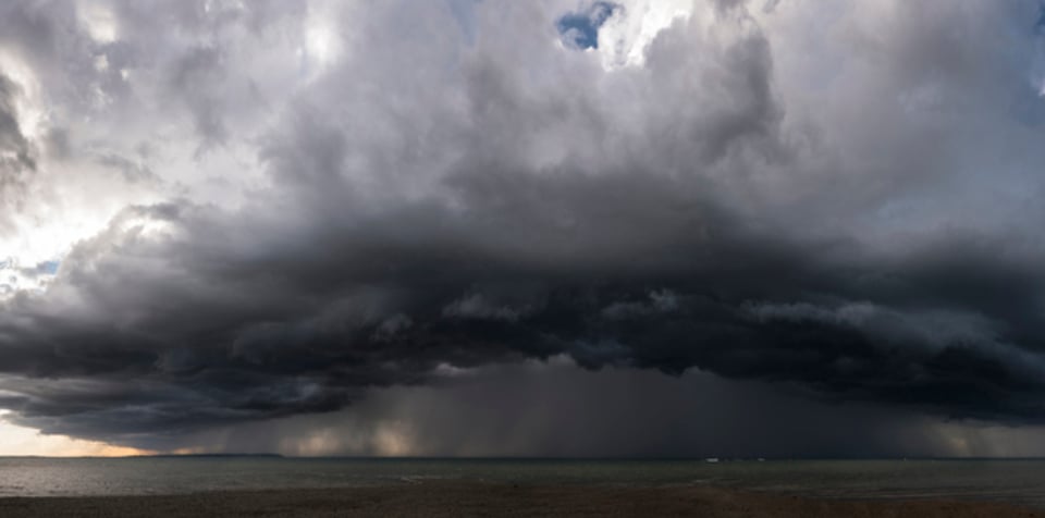 Más de 50 millones en EEUU bajo alerta de clima severo, mientras el frío bate récords
