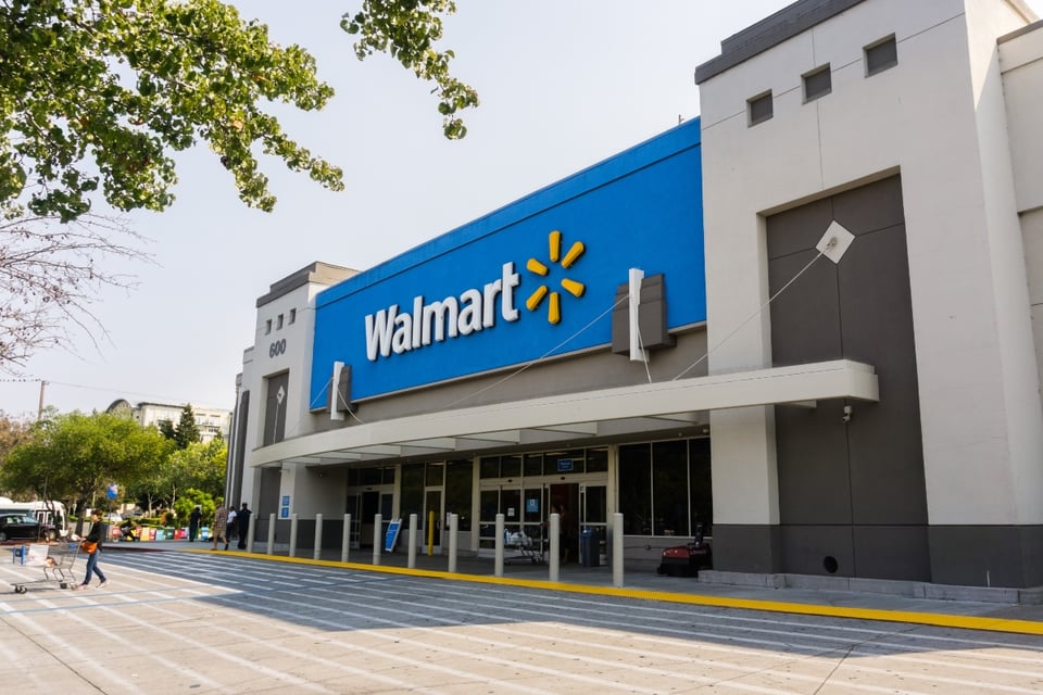 Reportan mortal tiroteo cerca de Walmart en Milwaukee (VIDEOS)