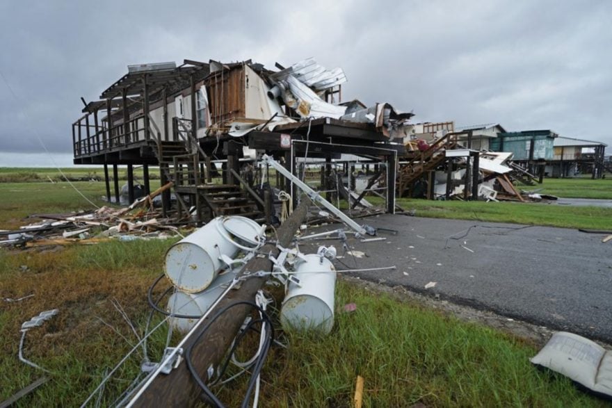 Advierten peligrosas inundaciones en Luisiana por Tormenta Nicholas
