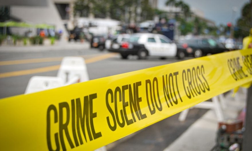 Tiroteo en Long Beach deja a padre e hijo gravemente heridos
