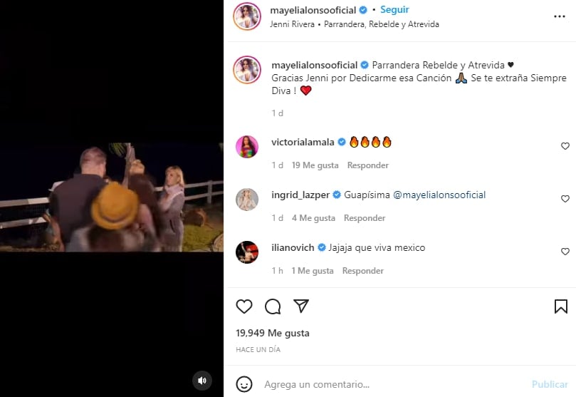 Mayeli Alonso shows off a gift: Her perfect song