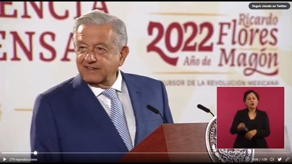 ¡AMLO quiere a Belinda y Nodal juntos!
