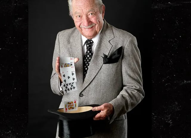 Muere fundador Magic Castle: Nunca lo dejaron solo