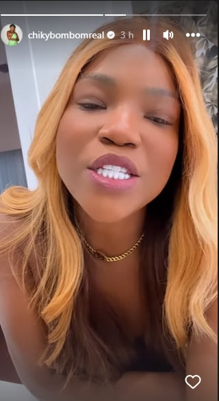 Chiky bombom suspendida: Ella rompe el silencio