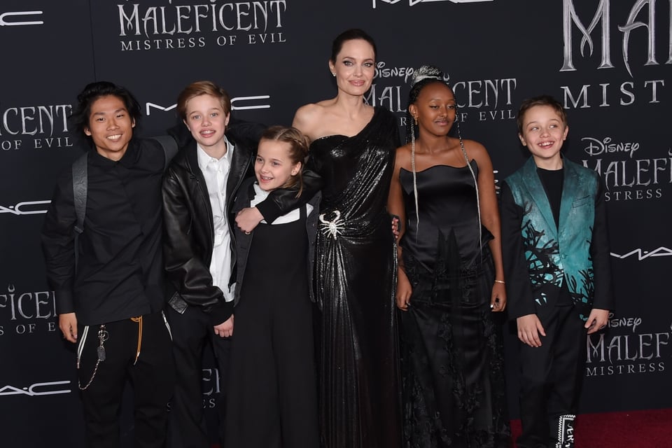 El hijo de Angelina Jolie y Brad Pitt fue trasladado de emergencia al hospital tras accidente vial featured image