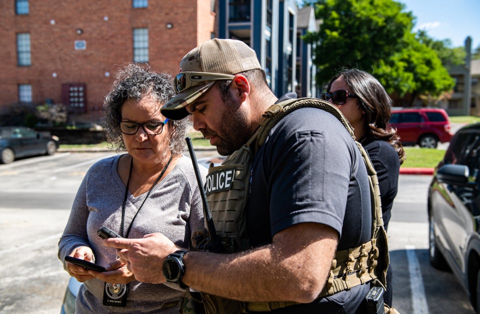 US Marshals, agent, police, San Antonio, MundoNOW