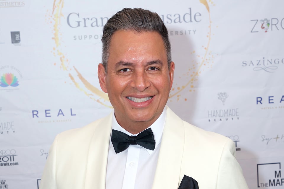 Daniel Sarcos regresa a Telemundo como presentador de «Hoy Día» featured image