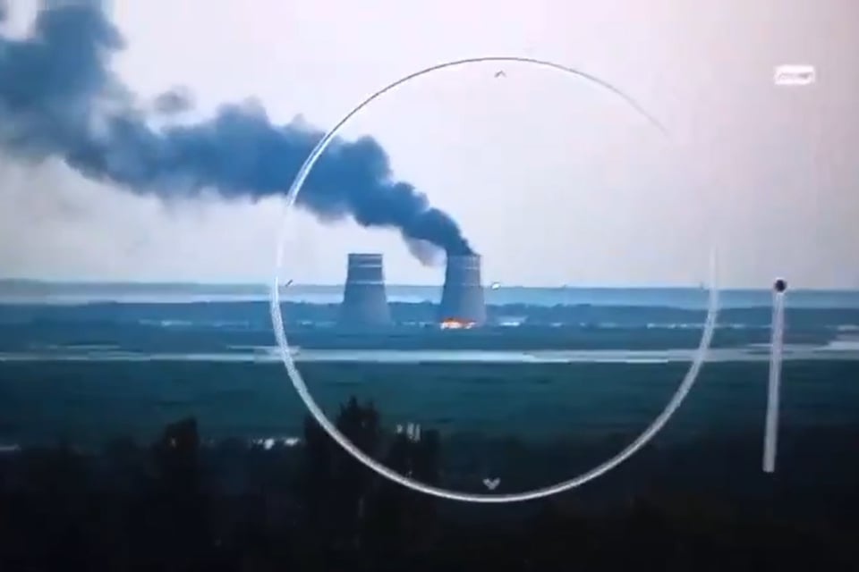 Reportan incendio en la planta nuclear de Zaporizhzhia en Ucrania