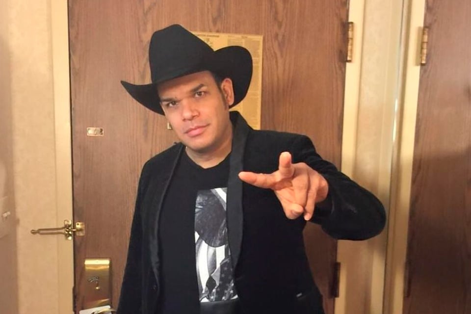 Vocalist Marco Flores in the spotlight for aggressive behavior during concert