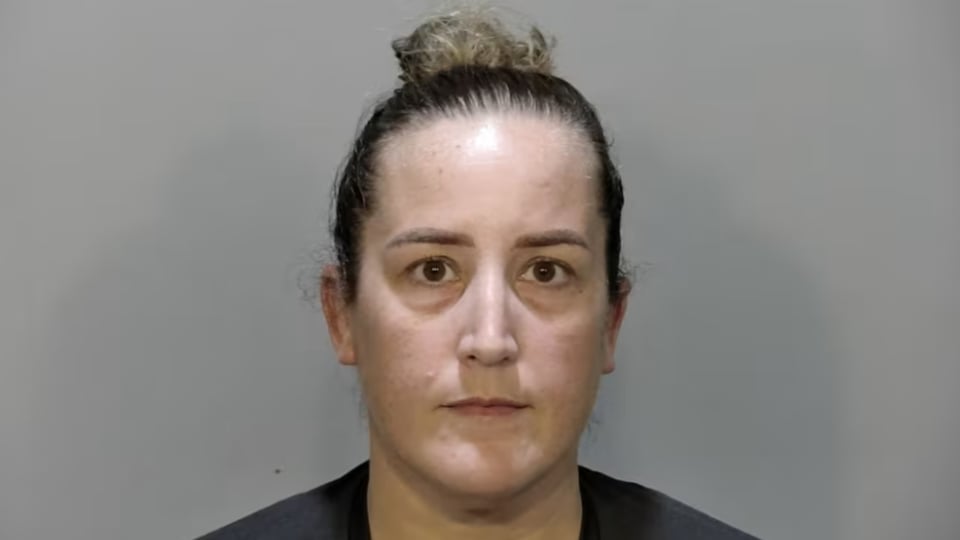 Policía arrestada por darle información confidencial a su novio ‘narcotraficante’