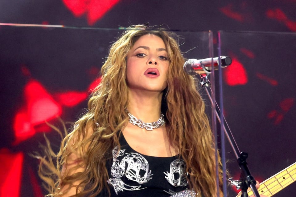 Shakira acusa a Hacienda de manipular y de querer “quemarla en la hoguera pública”