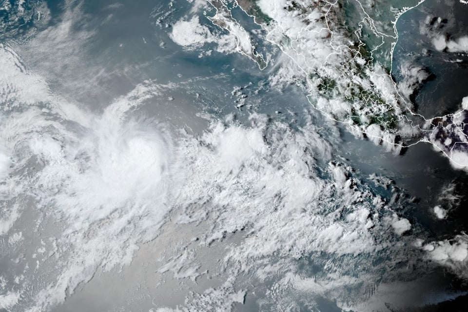 Tormenta tropical Gilma, huracán, Centro Nacional de Huracanes, Pacifico, MundoNOW