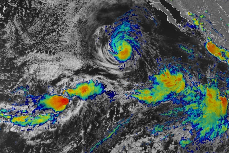 huracán mayor, pronóstico, FEMA MundoNOW