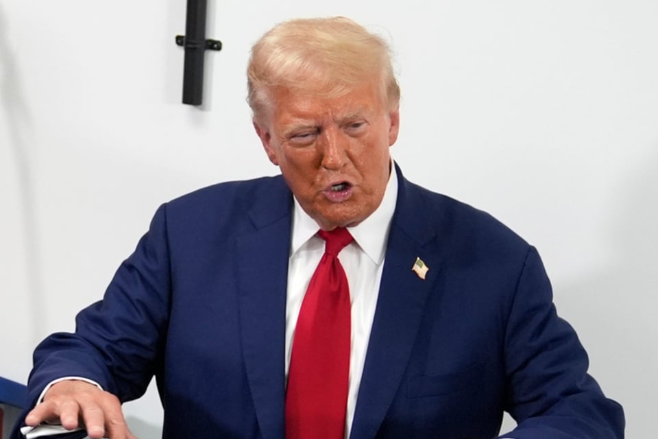 ¿Otro ataque hacía el expresidente? Policía detiene a hombre en mitin de Donald Trump
