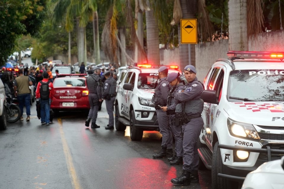 Recuperan Cuerpos del Avión Accidentado en Sao Paulo