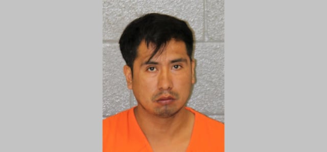 Arrestan a hispano en Charlotte por intento de asalto sexual