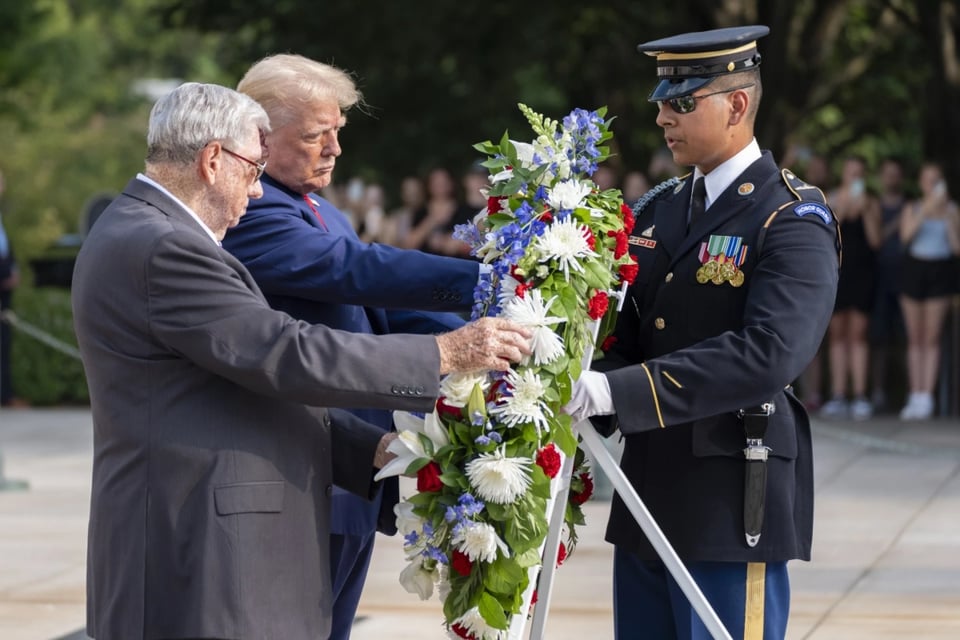 Trump disrespects cemetery, Kamala Harris, president, MundoNOW