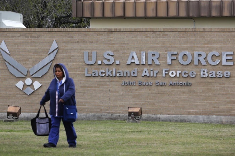 Tiroteo en base de la Fuerza Aérea San Antonio-Lackland