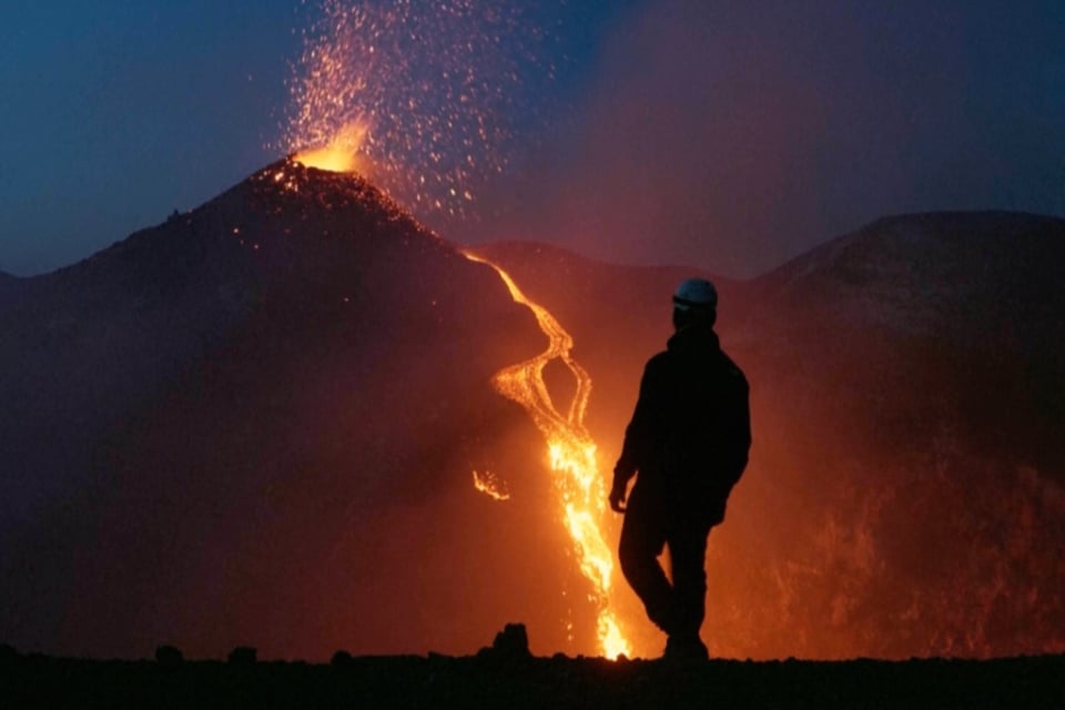 Entra en erupción el monte Etna