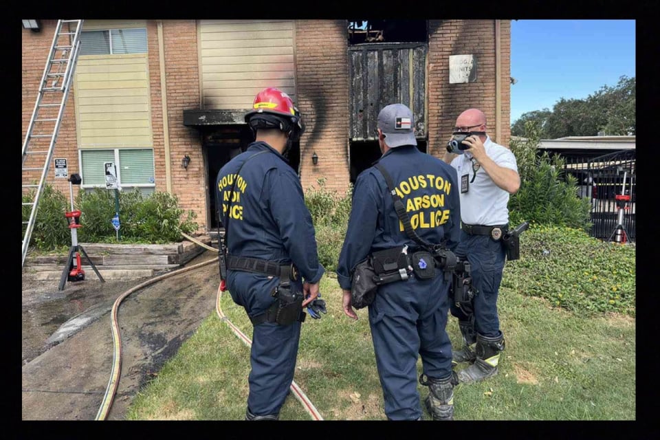  HFD, Houston Police Department, HPD, Bissonnet Street, MundoNOW