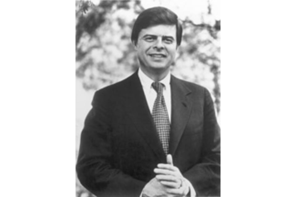 Jim Sasser, Senator, Ambassador to China, Tennessee, MundoNOW, Former Senator Jim Sasser Dies