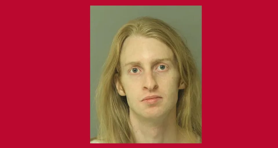Hijo del hombre que intentó asesinar a Trump arrestado por cargos de pornografía infantil
